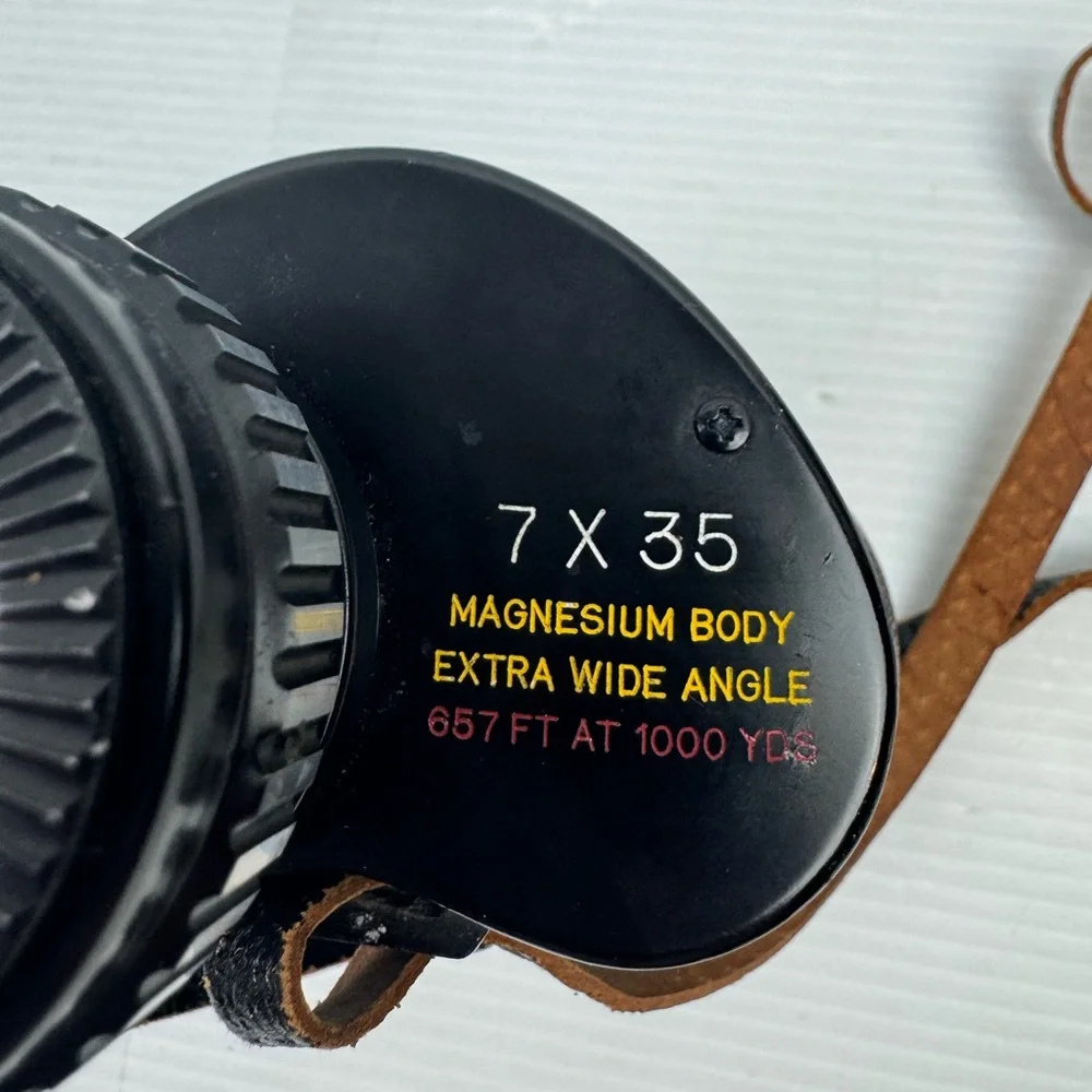 VTG Tasco 110 7x35 super wide angle binoculars Made in Japan 657ft at 1000 YDS